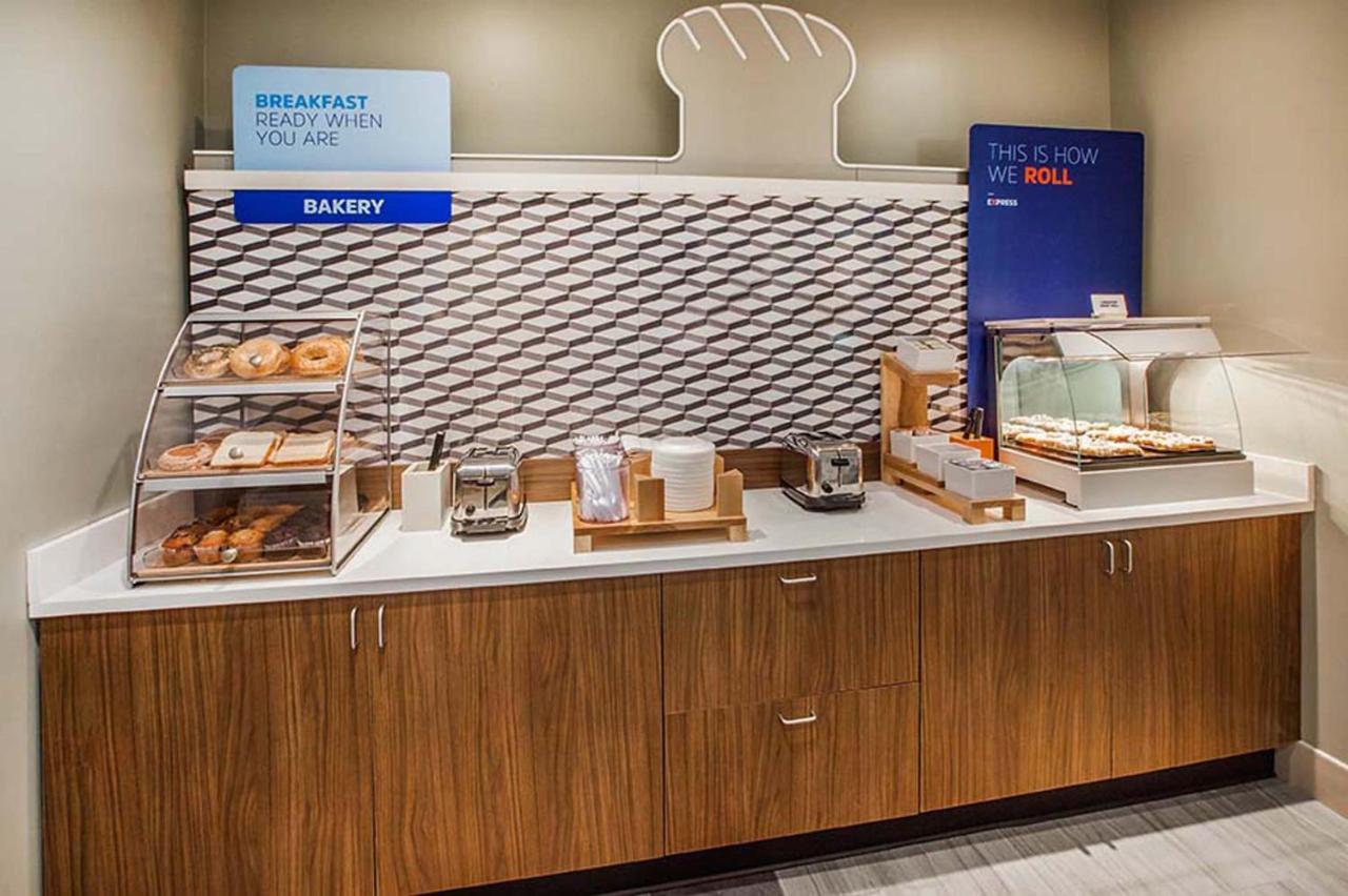 Holiday Inn Express Hotel & Suites Amarillo South By Ihg Ngoại thất bức ảnh